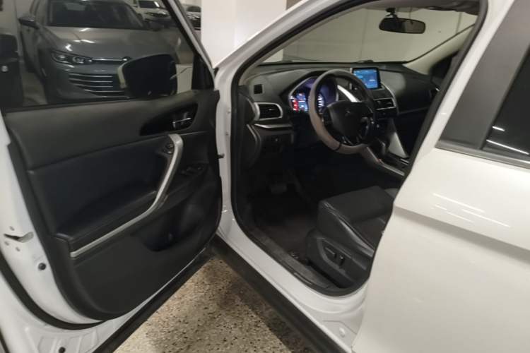 Used Mitsubishi Eclipse Cross 2021 1.5T CVT Two-Wheel Drive Dream Edition Driver Seat