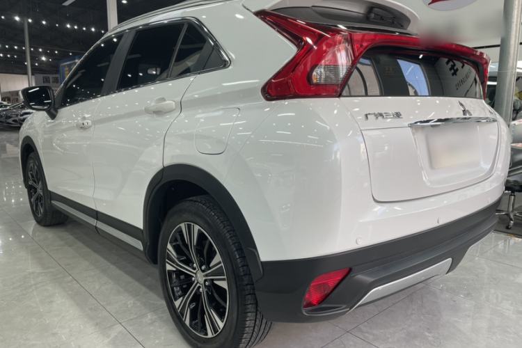 Used Mitsubishi Eclipse Cross 2021 1.5T CVT Four-Wheel Drive Passion Edition Exterior 2