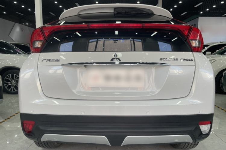Used Mitsubishi Eclipse Cross 2021 1.5T CVT Four-Wheel Drive Passion Edition Exterior 4