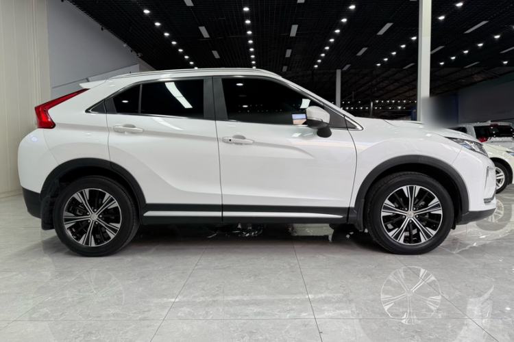 Used Mitsubishi Eclipse Cross 2021 1.5T CVT Four-Wheel Drive Passion Edition Exterior 8