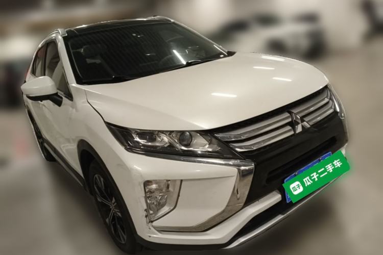 Used Mitsubishi Eclipse Cross 2021 1.5T CVT Two-Wheel Drive Dream Edition Front Right 45 Deg