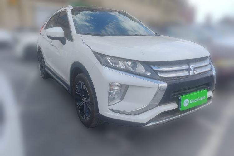 Used Mitsubishi Eclipse Cross 2021 1.5T CVT Two-Wheel Drive Dream Edition Front Right 45 Deg