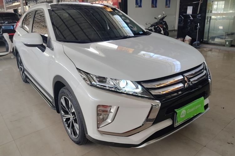 Used Mitsubishi Eclipse Cross 2021 1.5T CVT Two-Wheel Drive Dream Edition Front Right 45 Deg