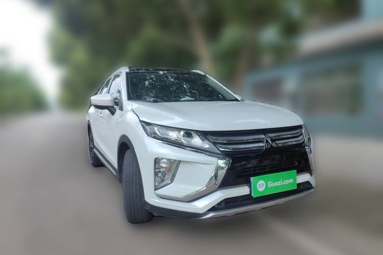 Used Mitsubishi Eclipse Cross 2021 1.5T CVT Four-Wheel Drive Passion Edition Front Right 45 Deg