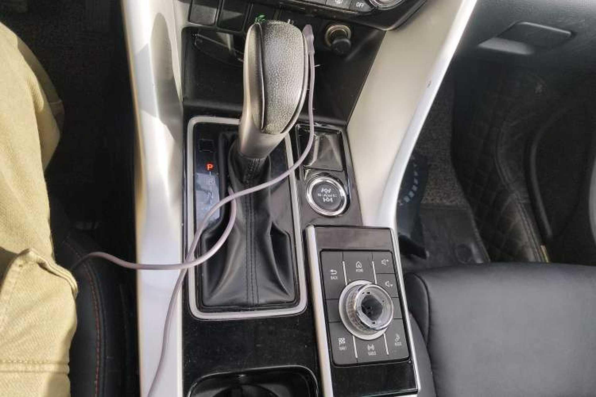 Used Mitsubishi Eclipse Cross 2021 1.5T CVT Four-Wheel Drive Passion Edition Gear Lever