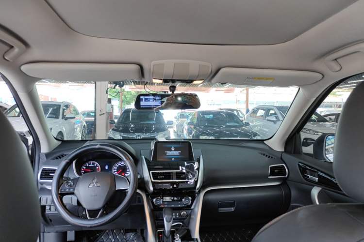 Used Mitsubishi Eclipse Cross 2021 1.5T CVT Two-Wheel Drive Dream Edition Headliner