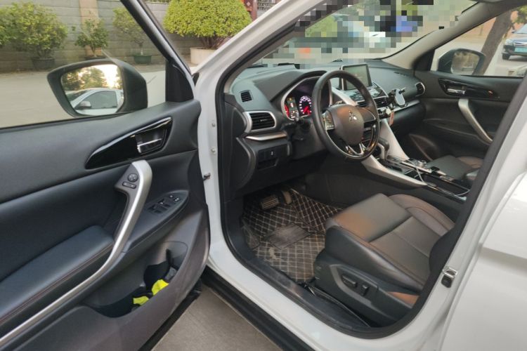 Used Mitsubishi Eclipse Cross 2021 1.5T CVT Two-Wheel Drive Dream Edition Interior 3