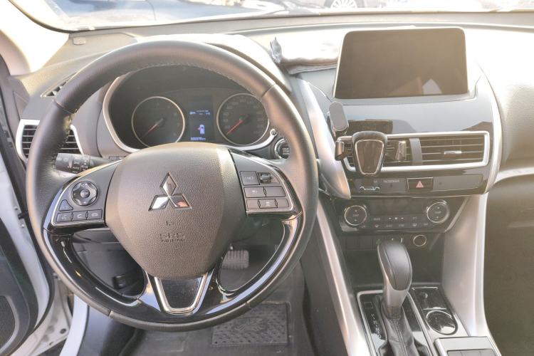 Used Mitsubishi Eclipse Cross 2021 1.5T CVT Two-Wheel Drive Belief Edition Interior 3