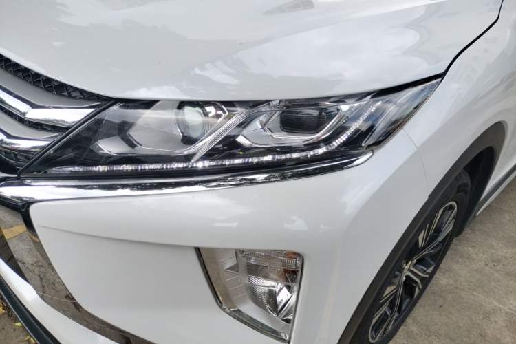 Used Mitsubishi Eclipse Cross 2021 1.5T CVT Two-Wheel Drive Dream Edition Left Front Headlight