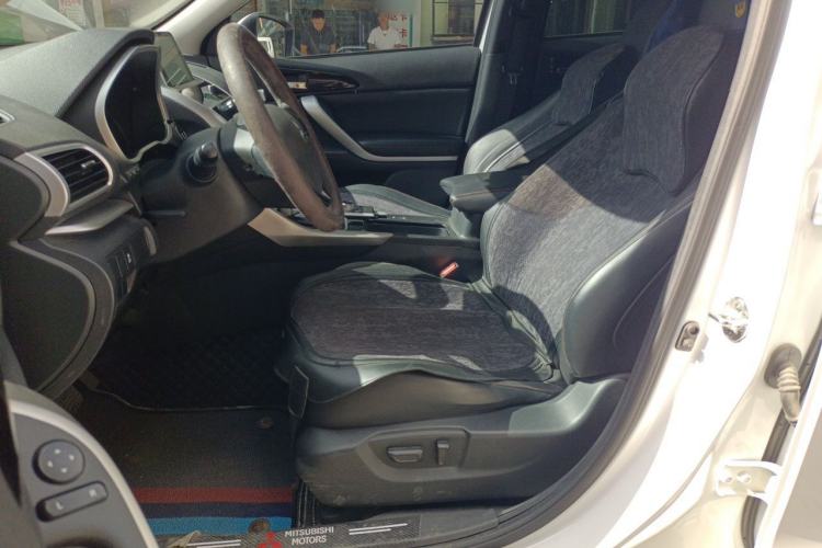 Used Mitsubishi Eclipse Cross 2021 1.5T CVT Two-Wheel Drive Dream Edition Left Front Seat