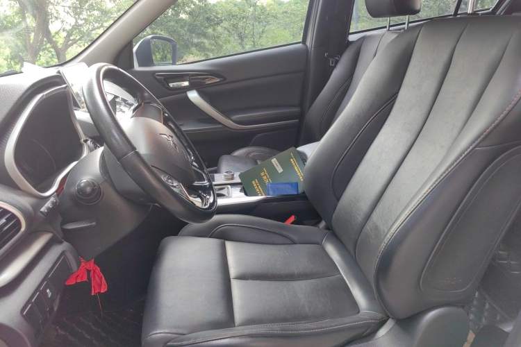 Used Mitsubishi Eclipse Cross 2021 1.5T CVT Four-Wheel Drive Passion Edition Left Front Seat