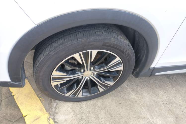 Used Mitsubishi Eclipse Cross 2021 1.5T CVT Two-Wheel Drive Dream Edition Left Front Wheel Hub