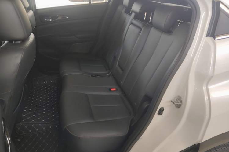 Used Mitsubishi Eclipse Cross 2021 1.5T CVT Two-Wheel Drive Dream Edition Left Rear Seat