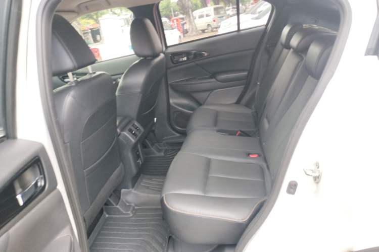 Used Mitsubishi Eclipse Cross 2021 1.5T CVT Two-Wheel Drive Dream Edition Left Rear Seat
