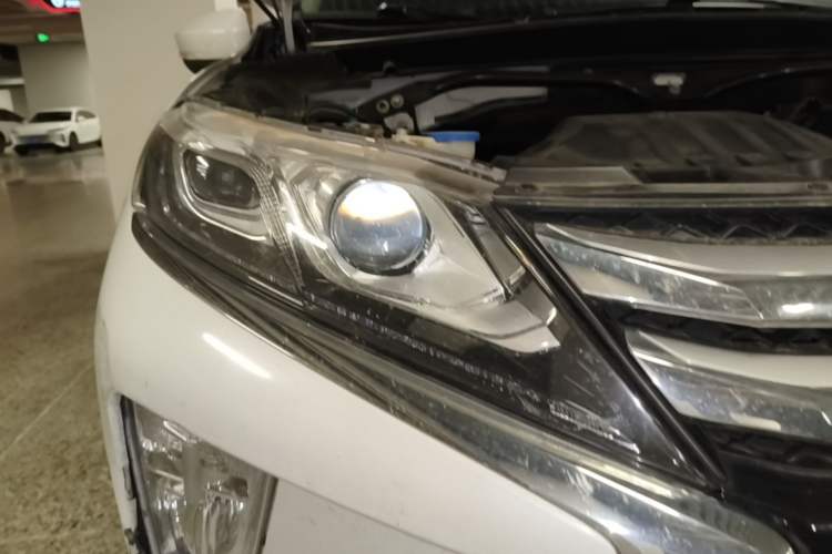 Used Mitsubishi Eclipse Cross 2021 1.5T CVT Two-Wheel Drive Dream Edition Right Front Headlight