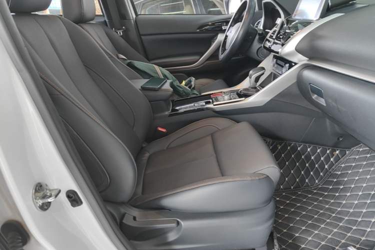 Used Mitsubishi Eclipse Cross 2021 1.5T CVT Two-Wheel Drive Dream Edition Right Front Seat