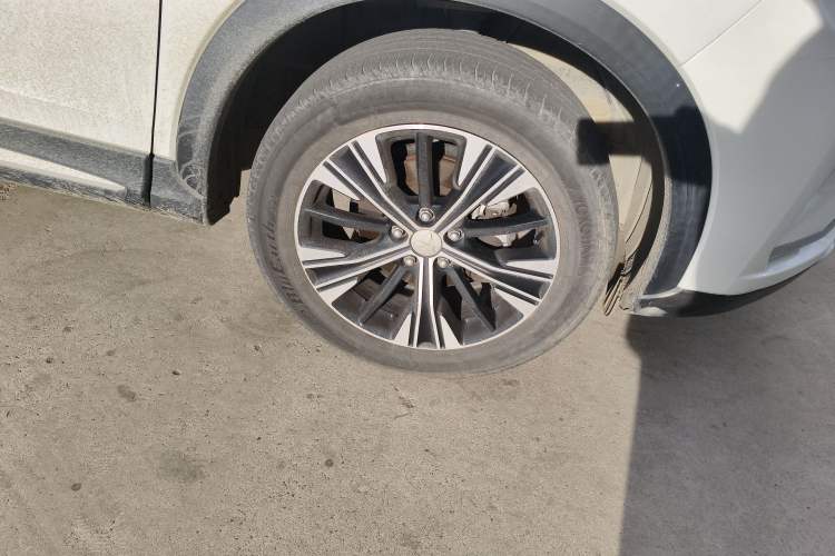 Used Mitsubishi Eclipse Cross 2021 1.5T CVT Four-Wheel Drive Passion Edition Right Front Wheel Hub