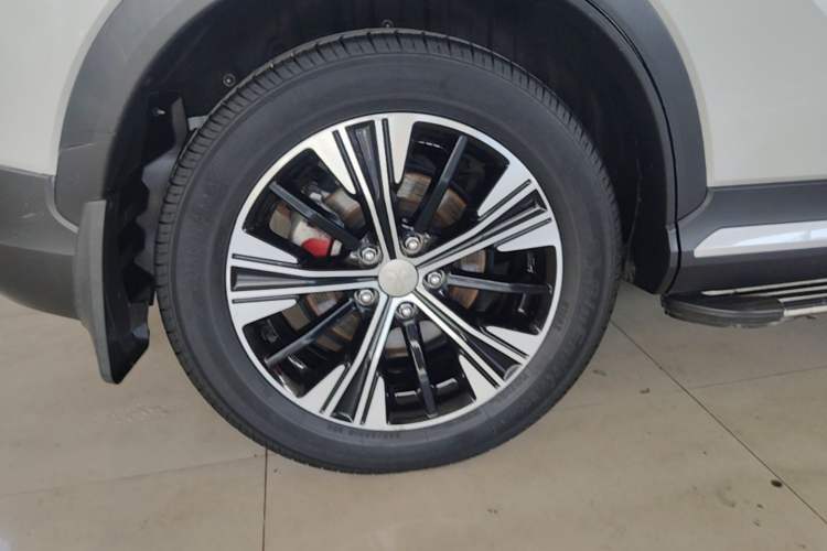 Used Mitsubishi Eclipse Cross 2021 1.5T CVT Two-Wheel Drive Dream Edition Right Rear Wheel Hub