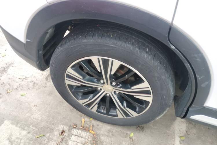 Used Mitsubishi Eclipse Cross 2021 1.5T CVT Two-Wheel Drive Dream Edition Right Rear Wheel Hub