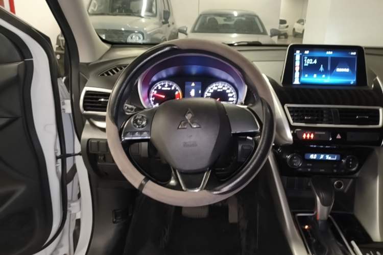 Used Mitsubishi Eclipse Cross 2021 1.5T CVT Two-Wheel Drive Dream Edition Steering Wheel