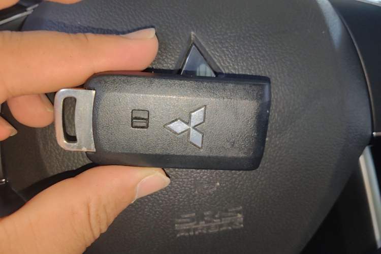 Used Mitsubishi Eclipse Cross 2021 1.5T CVT Two-Wheel Drive Dream Edition Vehicle Key