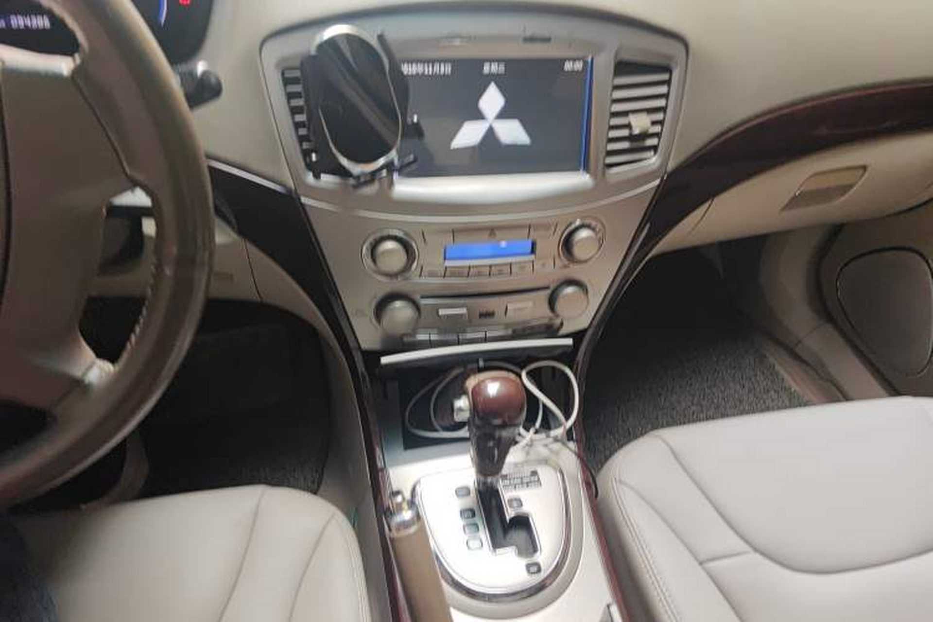 Used Mitsubishi Galant 2009 2.0L Elite Edition Audio And AC Panel