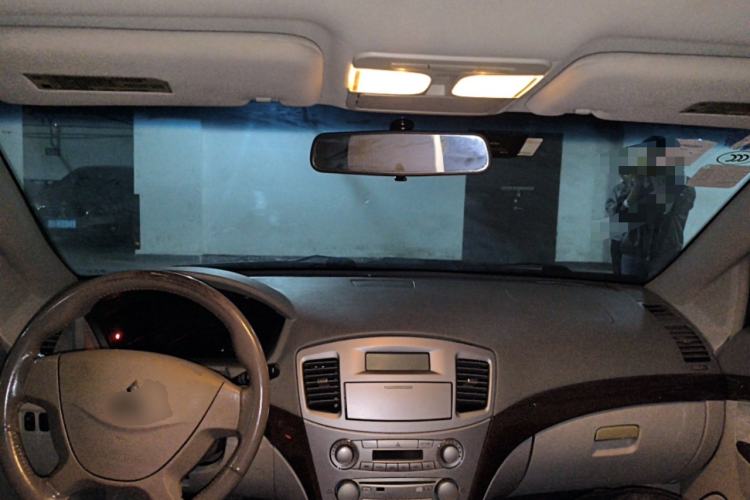 Used Mitsubishi Galant 2009 2.0L Elite Edition Center Console