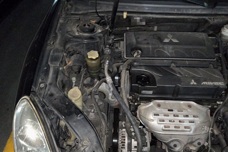 Used Mitsubishi Galant 2009 2.0L Elite Edition Engine Bay Right
