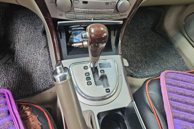 Used Mitsubishi Galant 2009 2.4L Flagship Dynamic Edition Gear Lever