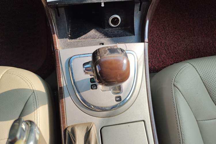 Used Mitsubishi Galant 2009 2.0L MingShi Edition Gear Lever
