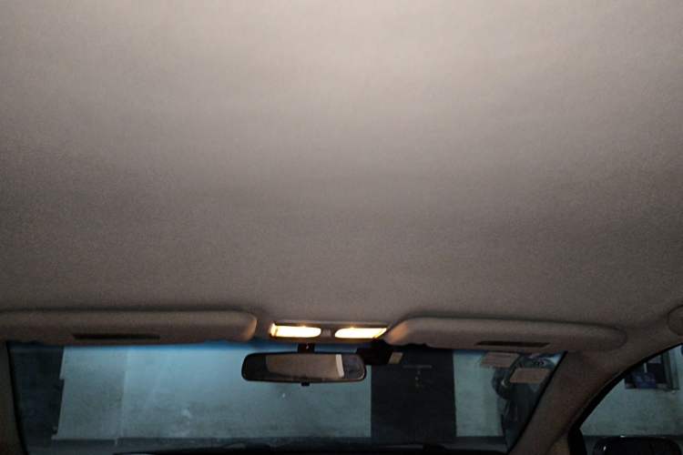 Used Mitsubishi Galant 2009 2.0L Elite Edition Headliner