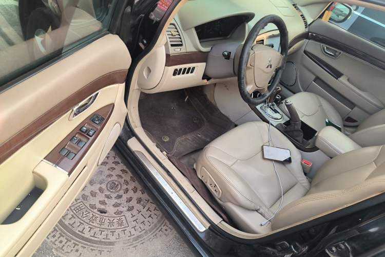 Used Mitsubishi Galant 2012 2.4L Deluxe Upgrade Edition Driver Seat