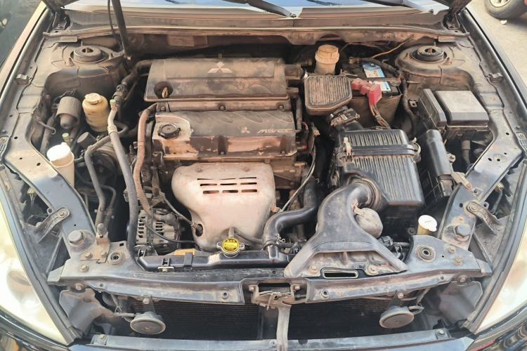 Used Mitsubishi Galant 2012 2.4L Deluxe Upgrade Edition Engine Bay