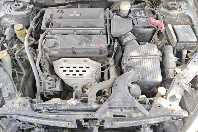 Used Mitsubishi Galant 2012 2.0L MingShi Edition Engine Bay