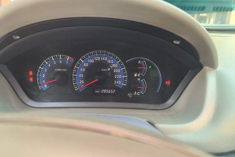 Used Mitsubishi Galant 2012 2.4L Deluxe Upgrade Edition Instrument Cluster