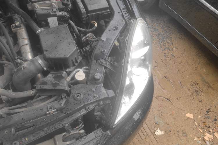 Used Mitsubishi Galant  Engine Bay Left