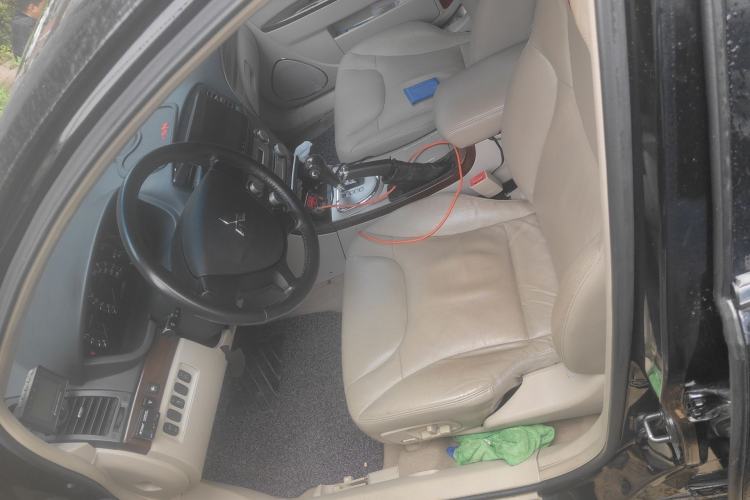 Used Mitsubishi Galant  Left Front Seat