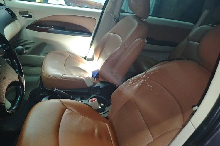 Used Mitsubishi Grandis 2007 2.4 7-Seater Comfort Edition Left Front Seat