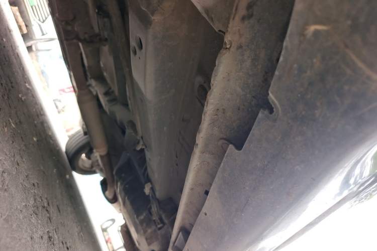 Used Mitsubishi Grandis 2009 2.4 6-Seater Elite Edition Chassis Front Left