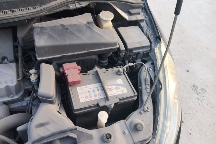 Used Mitsubishi Grandis 2009 2.4 6-Seater Elite Edition Engine Bay Left