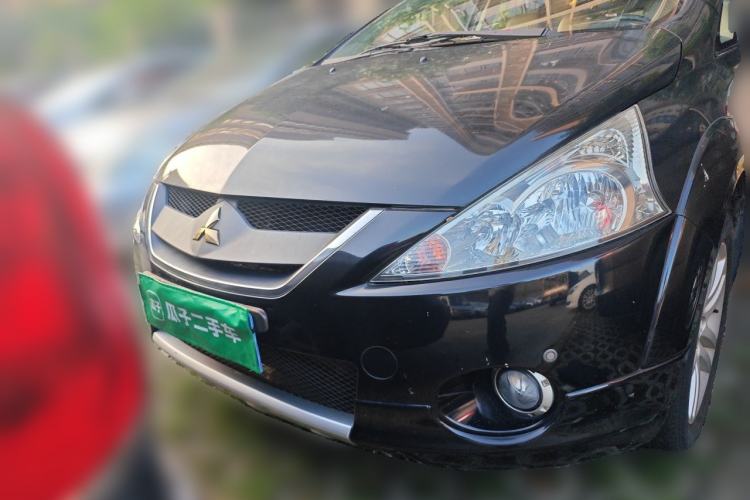 Used Mitsubishi Grandis 2009 2.4 6-Seater Elite Edition Front