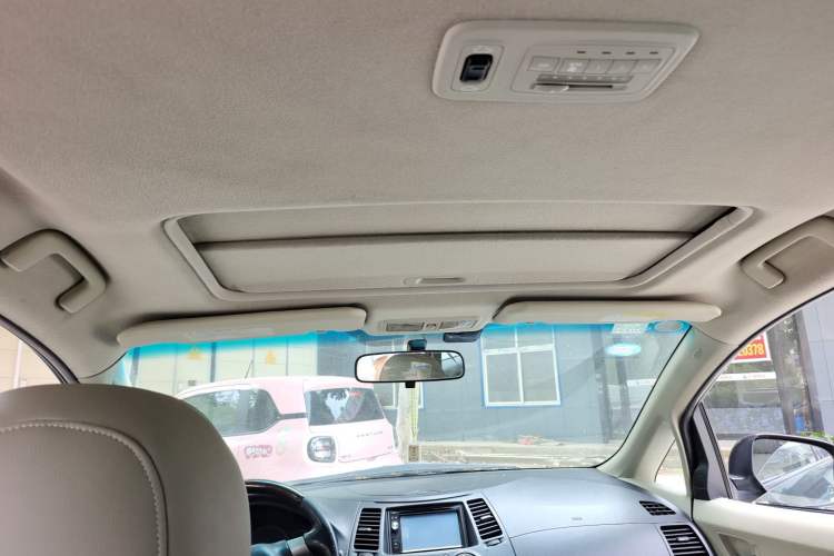 Used Mitsubishi Grandis 2009 2.4 6-Seater Elite Edition Headliner