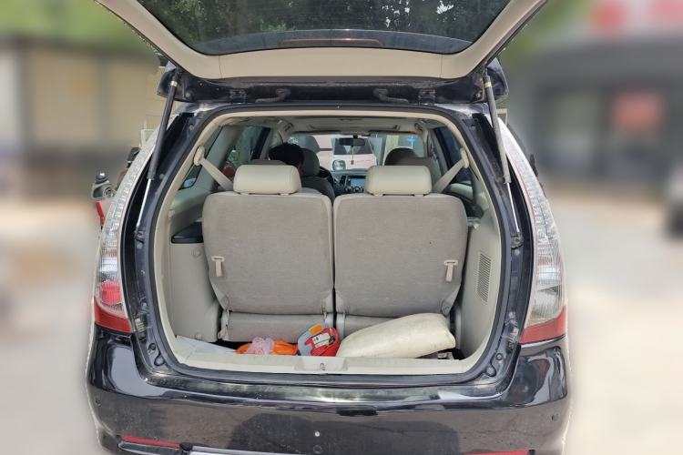 Used Mitsubishi Grandis 2009 2.4 6-Seater Elite Edition Trunk