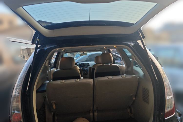 Used Mitsubishi Grandis 2009 2.4 6-Seater Elite Edition Trunk