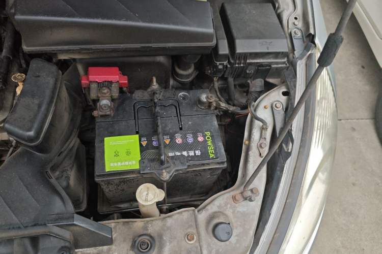 Used Mitsubishi Grandis 2009 2.4 7-Seater Comfort Edition Engine Bay Left