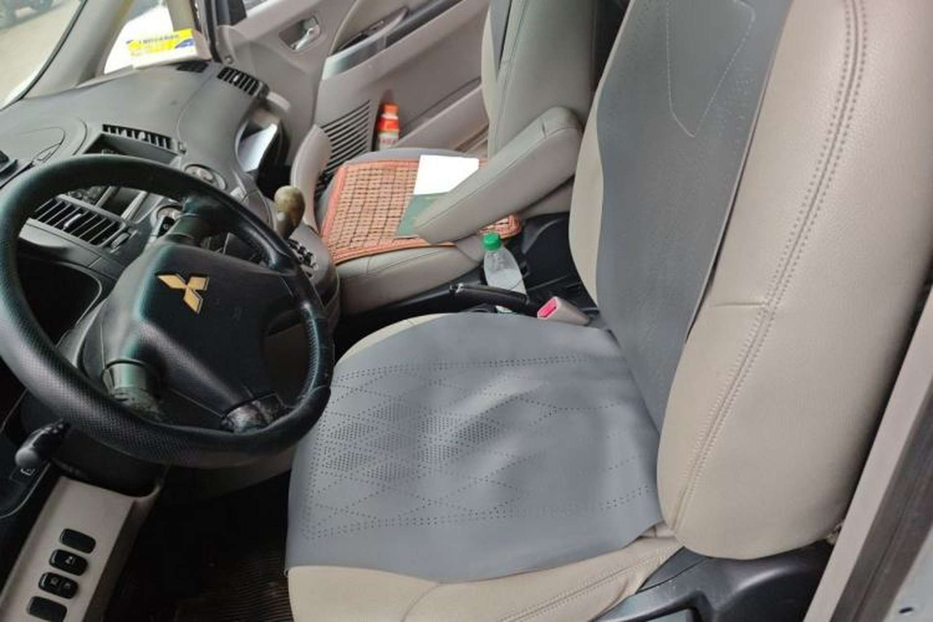 Used Mitsubishi Grandis 2009 2.4 7-Seater Comfort Edition Left Front Seat