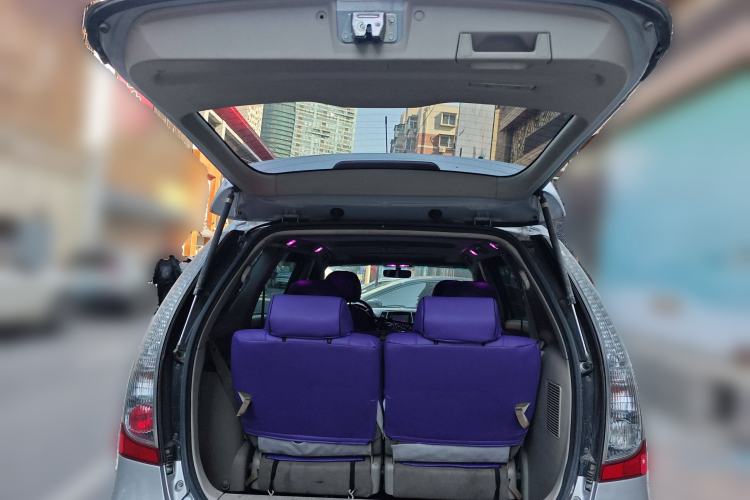 Used Mitsubishi Grandis 2009 2.4 7-Seater Comfort Edition Trunk
