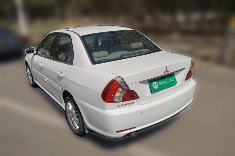 Used Mitsubishi LANCER 2012 1.6L Manual Luxury Edition EXi Exterior 3