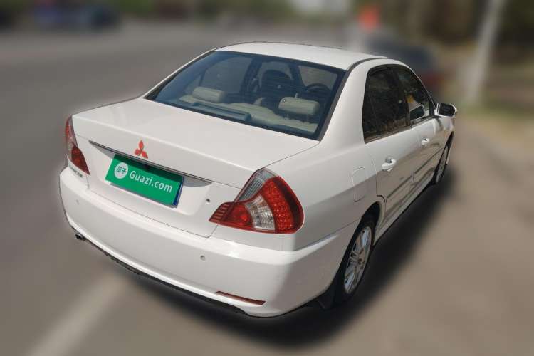 Used Mitsubishi LANCER 2012 1.6L Manual Luxury Edition EXi Exterior 5