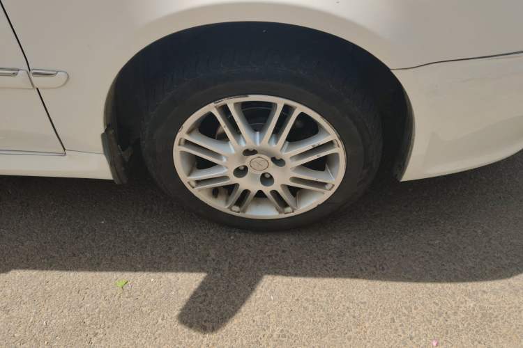 Used Mitsubishi LANCER 2012 1.6L Manual Luxury Edition EXi Exterior 7